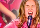 14-Year-Old School Girl Sings Her Heart Out for the Judges!